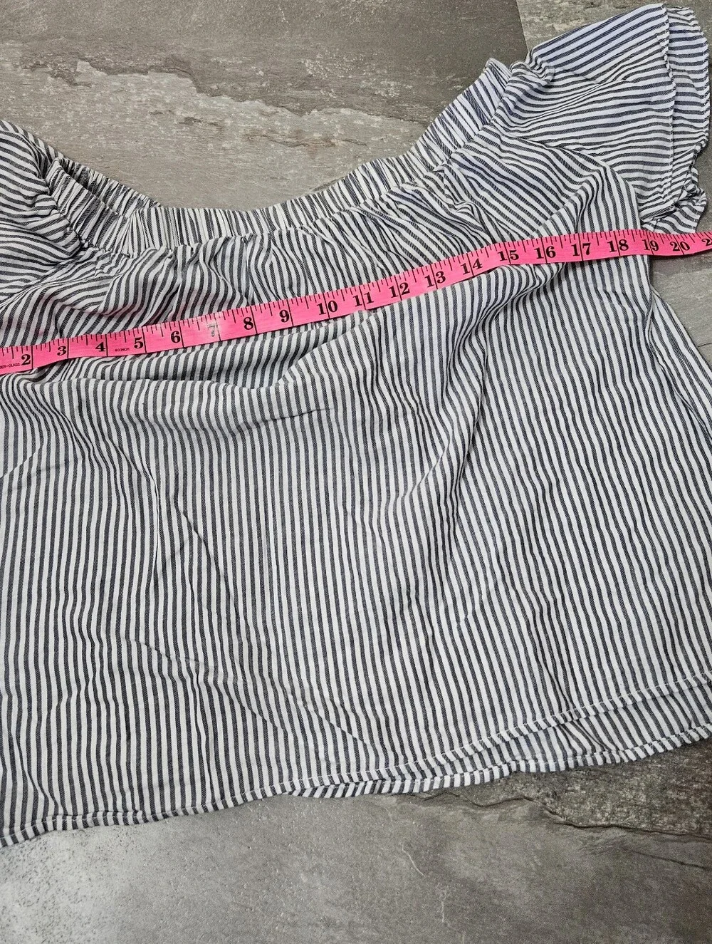 Old Navy Greyish Blue and White Striped Off-Shoulder Short Sleeve Top. Cotton. M - Picture 5 of 6